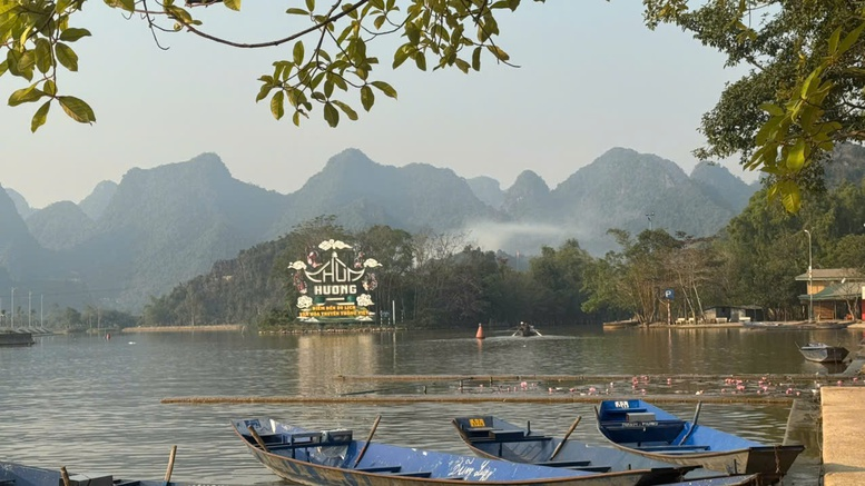 Giám sát Lễ hội chùa Hương bằng công nghệ AI